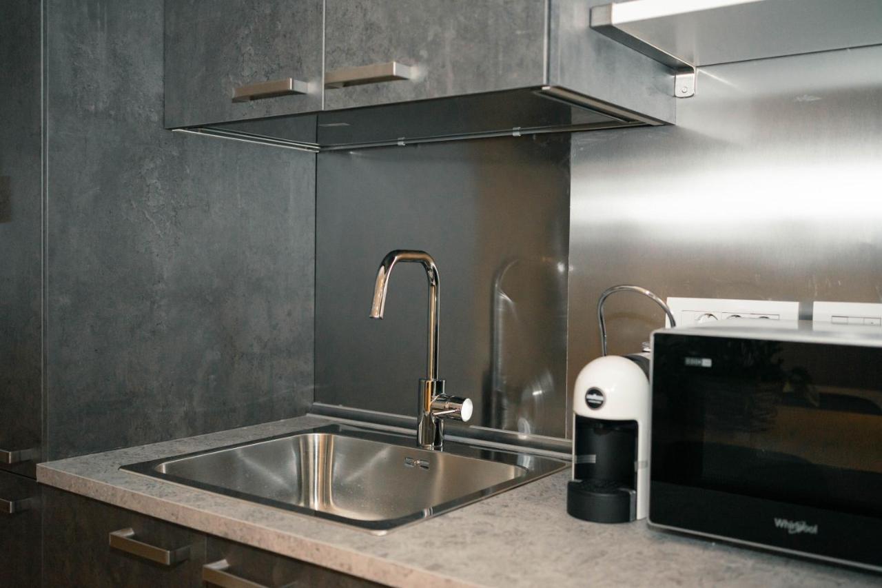 Black Marble - Design Apartment Bari Exterior photo